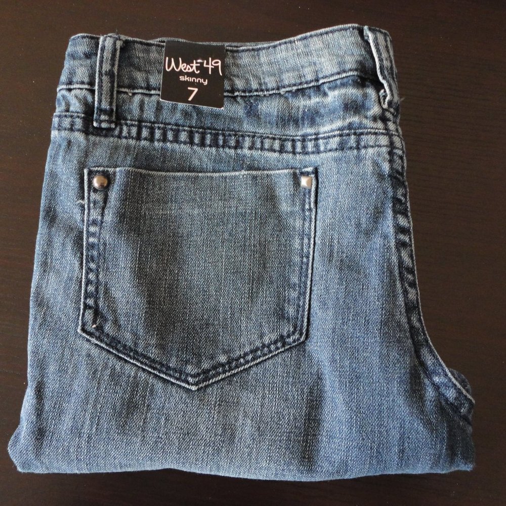 West 49 medium wash denim skinny jeans pants Sz 7
